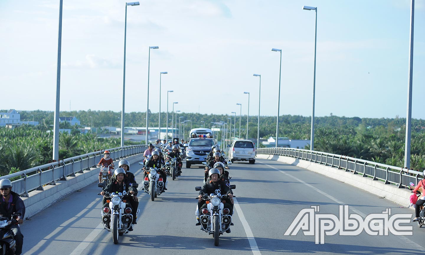 Lực lượng CSND - Công an tỉnh không ngừng rèn luyện, phấn đấu, bảo vệ cuộc sống bình yên, hạnh phúc của nhân dân. Ảnh: DUY NHỰT